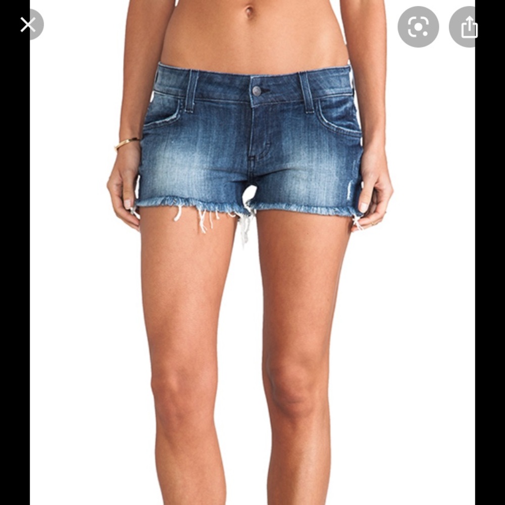 Siwy Camilla denim shorts as seen on JJD and Megan Fox - Picture 5 of 12